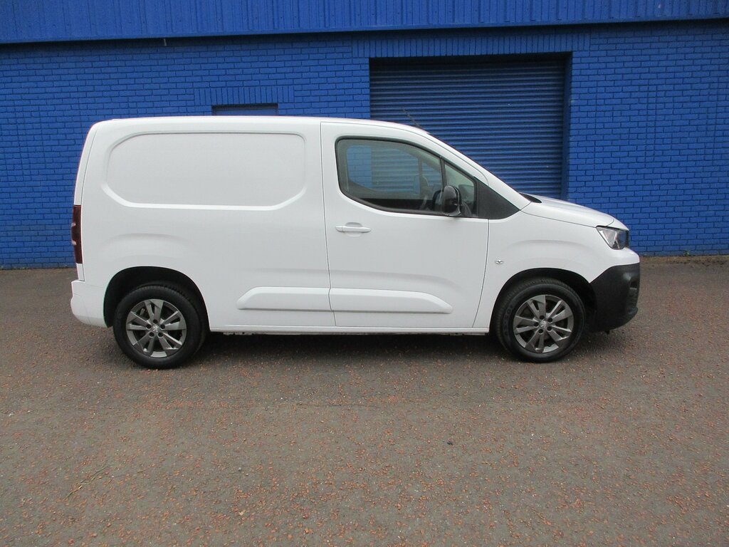 Peugeot Partner Ex.vat 2023 Peugeot Partner 1.5 Bluehdi Asphalt Pr LS23HGK White #2