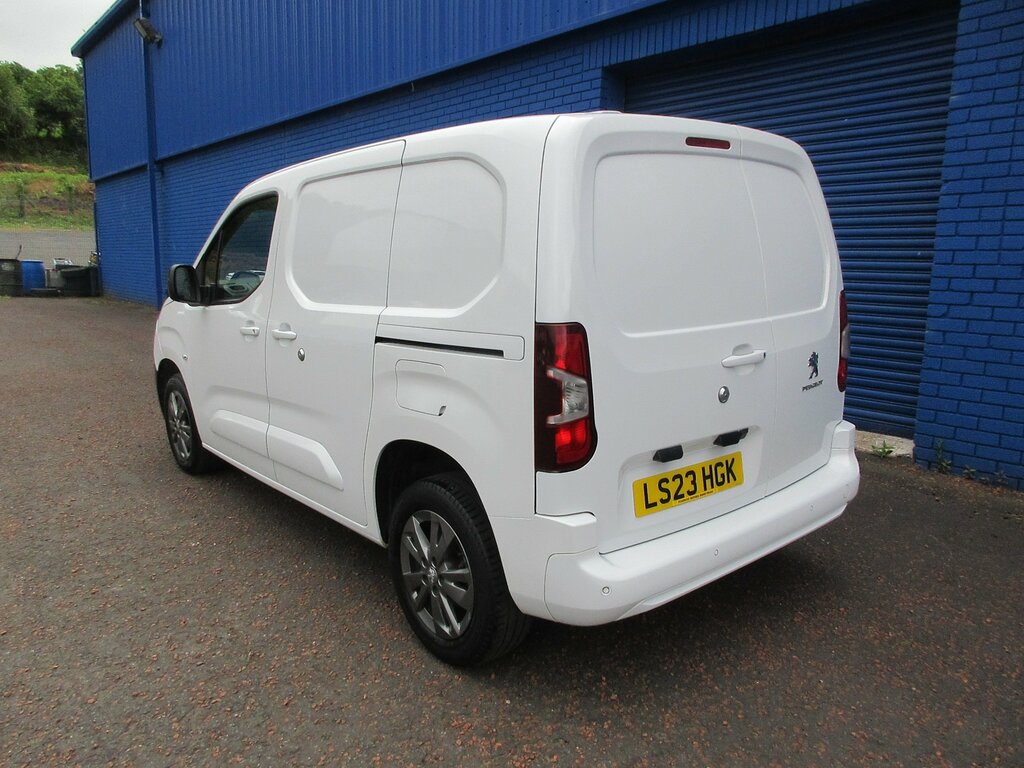 Peugeot Partner Ex.vat 2023 Peugeot Partner 1.5 Bluehdi Asphalt Pr LS23HGK White #5