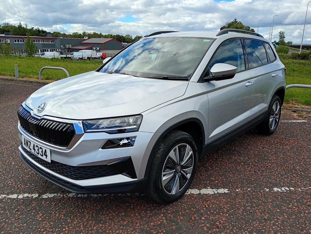 Skoda Karoq 2023 Skoda Karoq 1.5 Se Drive Tsi Silver #2