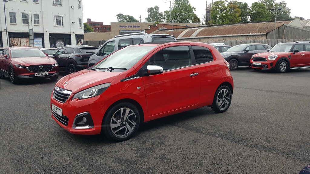 Peugeot 108 2015 Peugeot 108 1.2 Puretech Allure Top XJZ5717 Red #3