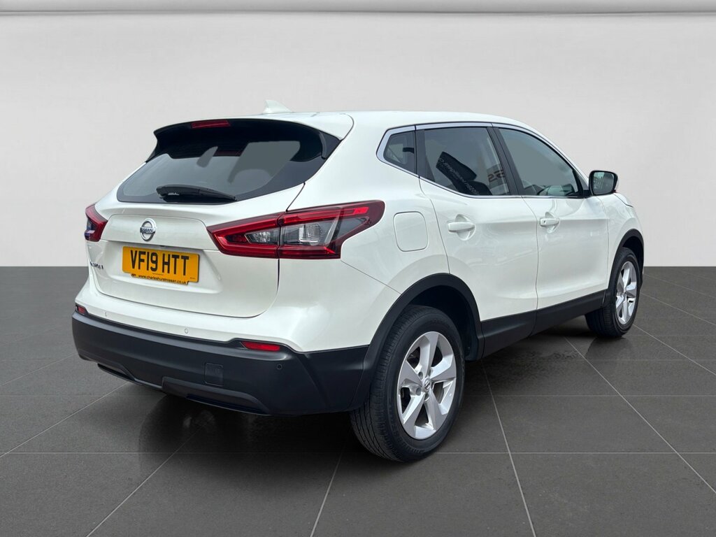 Nissan Qashqai 2019 Nissan Qashqai 1.3 Dig-t Acenta Premium VF19HTT White #6