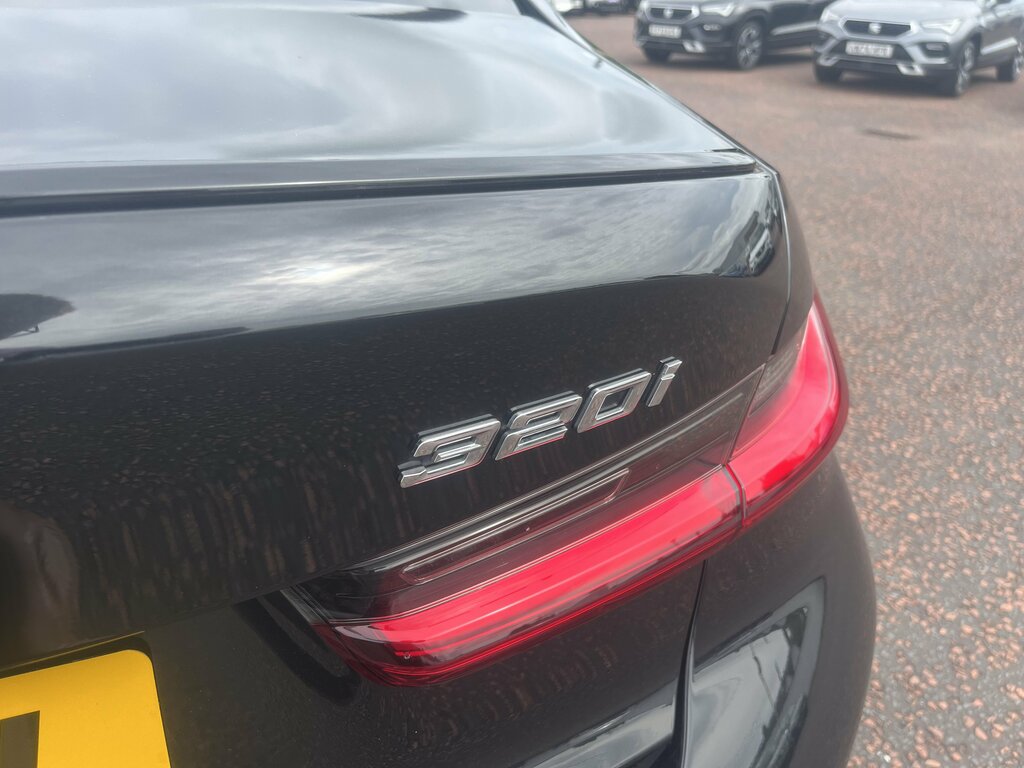BMW 3 Series 2023 Bmw 3 Series 2.0 320I M Sport YL23BAV Black #6