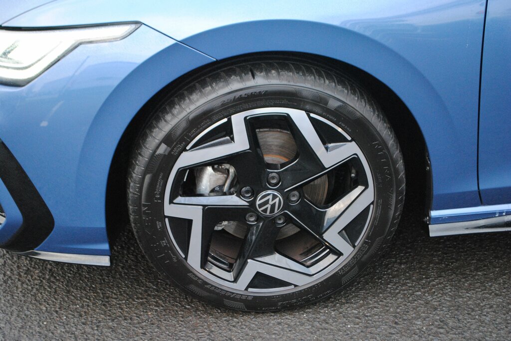 Volkswagen Golf 2025 Volkswagen Golf 1.5 R-line Tsi 150 DE25UTX Blue #3
