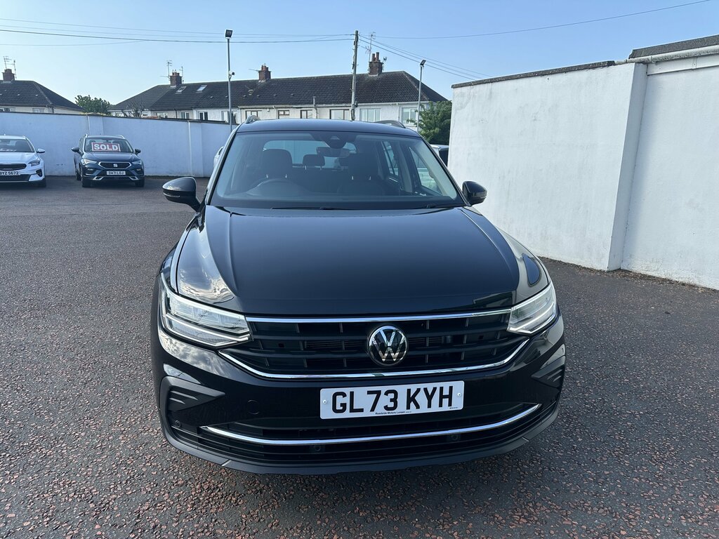 Volkswagen Tiguan 2023 Volkswagen Tiguan 2.0 Life Tdi Dsg Black #3