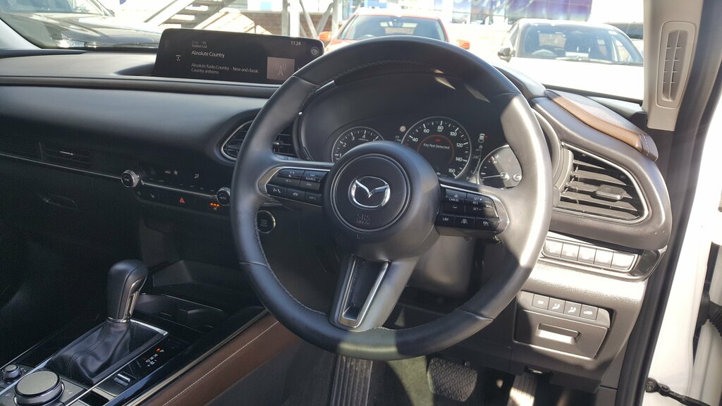 Mazda CX-30 2025 Mazda Cx-30 2.5 Takumi LS25XMF White #6