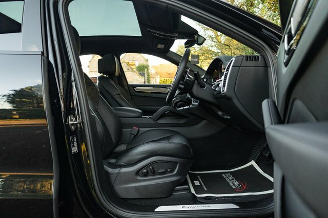 Porsche Cayenne 3.0T V6 Tiptronics 4Wd Euro 6 S S Black #2