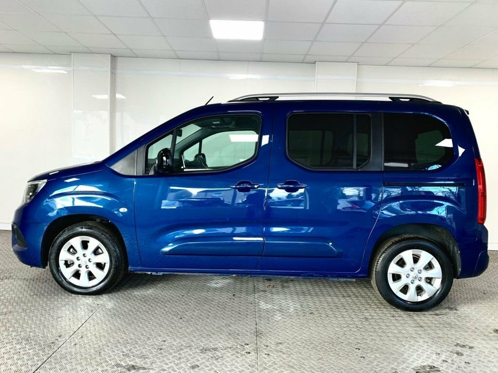 Vauxhall Combo Life 1.5L Elite Blue #2