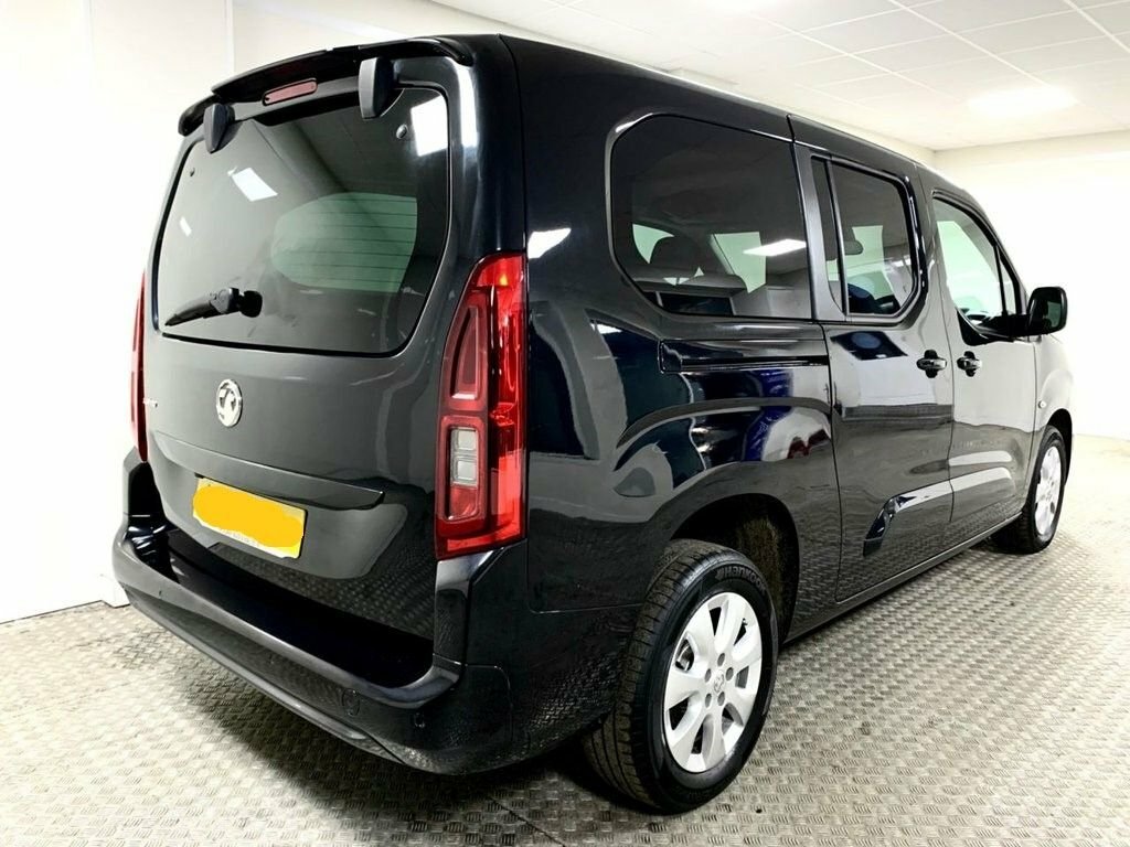 Vauxhall Combo Life 1.5L Se PJ72SPX Black #3
