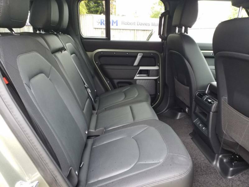 Land Rover Defender 110 3.0 D250 X-dynamic Se 110 - 2024 24 SL24URU Green #4