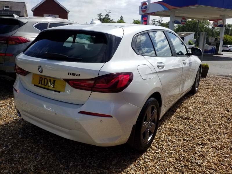 BMW 1 Series 116D Se - 2021 70 White #5