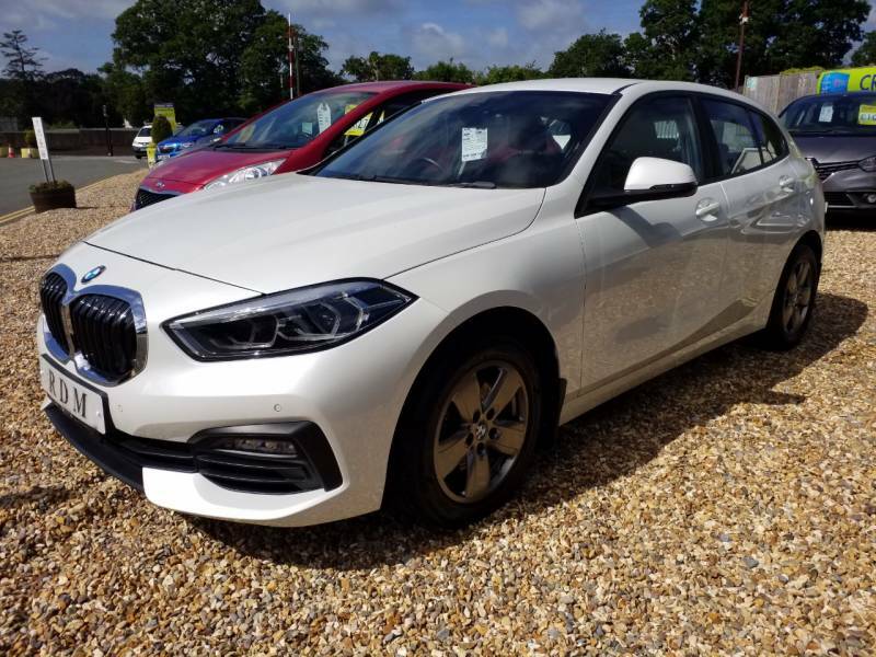 BMW 1 Series 116D Se - 2021 70 White #3