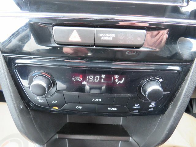 Suzuki Vitara Hatchback Red #20