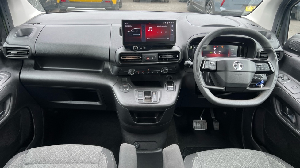 Vauxhall Combo-e Life 52Kwh Design XL Mpv 7.4Kw Charg BF74XNS #4