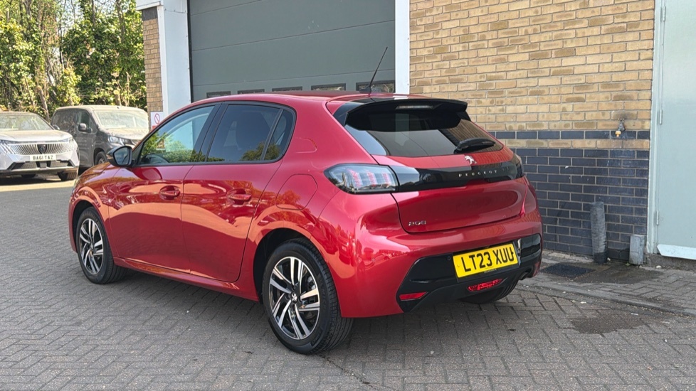 Peugeot 208 1.2 Puretech Allure Premium Hatchback LT23XUU  #5