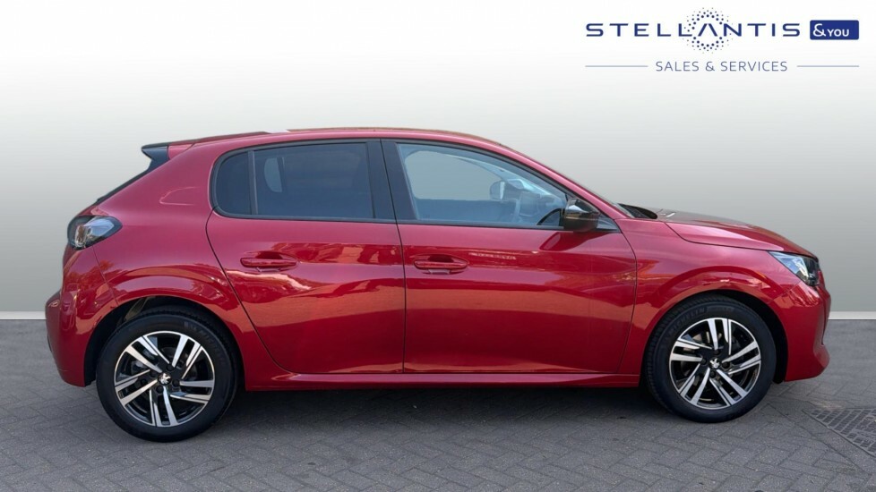 Peugeot 208 1.2 Puretech Allure Premium Hatchback LT23XUU  #2
