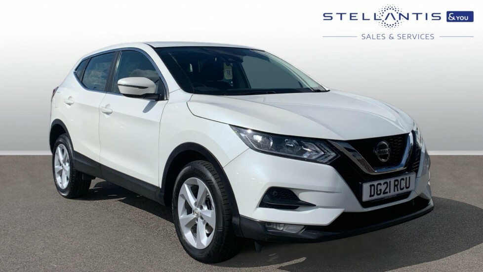 Nissan Qashqai 1.3 Dig-t Acenta Premium Suv Dct E White