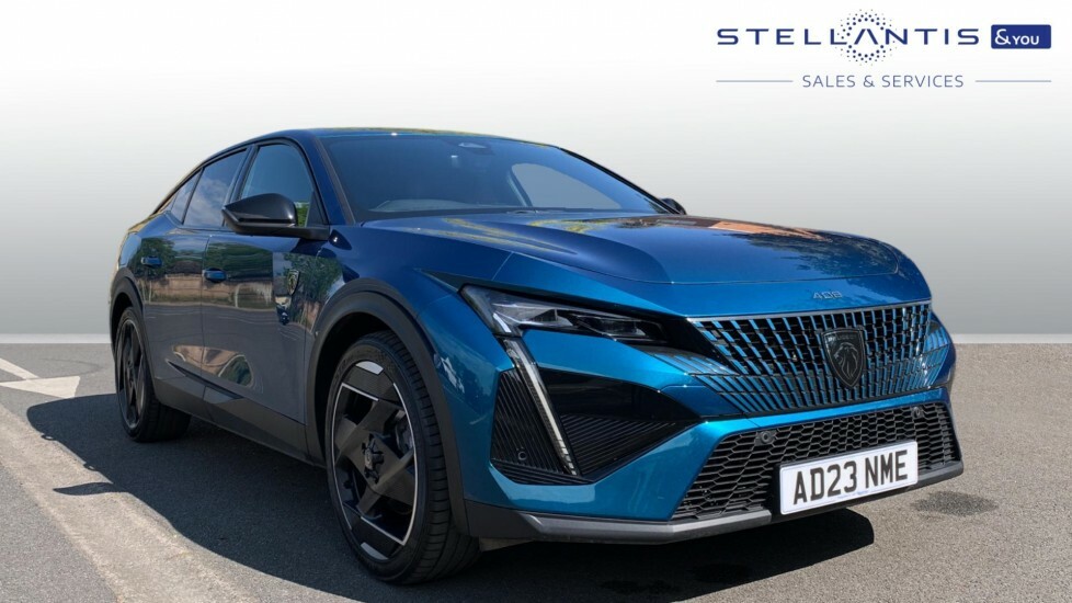 Peugeot 408 1.6 12.4Kwh First Edition Fastback Plug