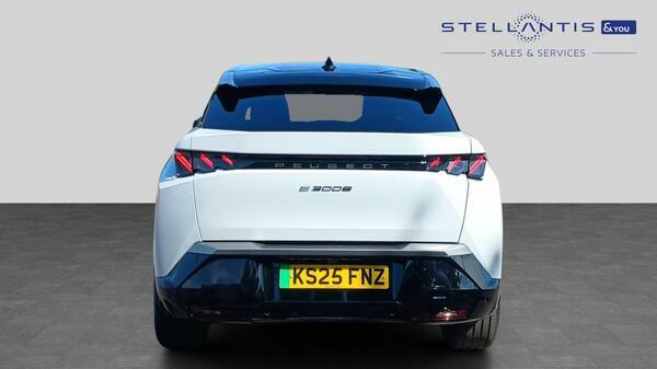 Peugeot 3008 73Kwh Gt Suv 210 Ps KS25FNZ  #4