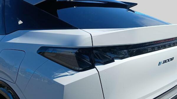 Peugeot 3008 73Kwh Gt Suv 210 Ps KS25FNZ  #5