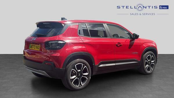 Jeep Avenger 54Kwh Summit Suv 156 Ps WO73VVX #3