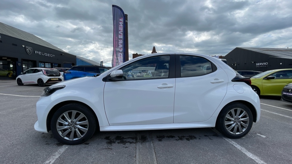 Toyota Yaris 1.5 Vvt-h Icon Hatchback Hybrid E-cvt E PG73YBZ #5