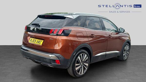 Peugeot 3008 1.2 Puretech Gt Line Premium Suv MJ69AWZ Brown #3