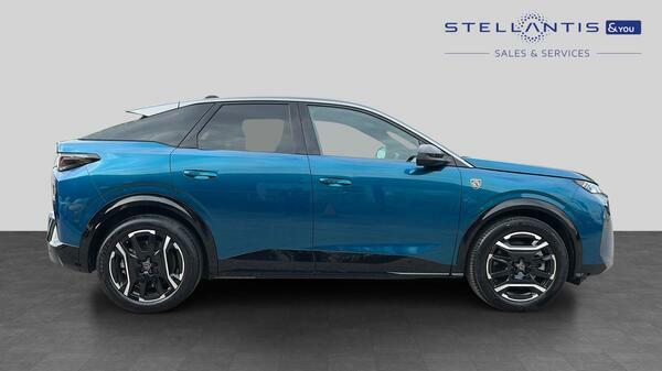 Peugeot 3008 73Kwh Gt Suv 210 Ps KS25OMW  #2