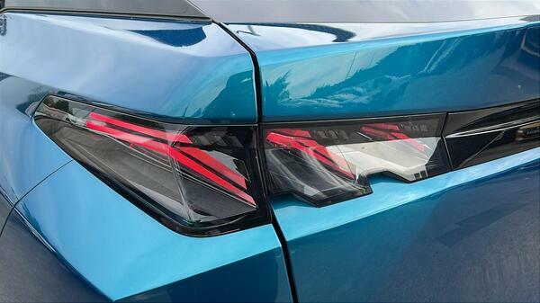 Peugeot 3008 73Kwh Gt Suv 210 Ps KS25OMW  #5