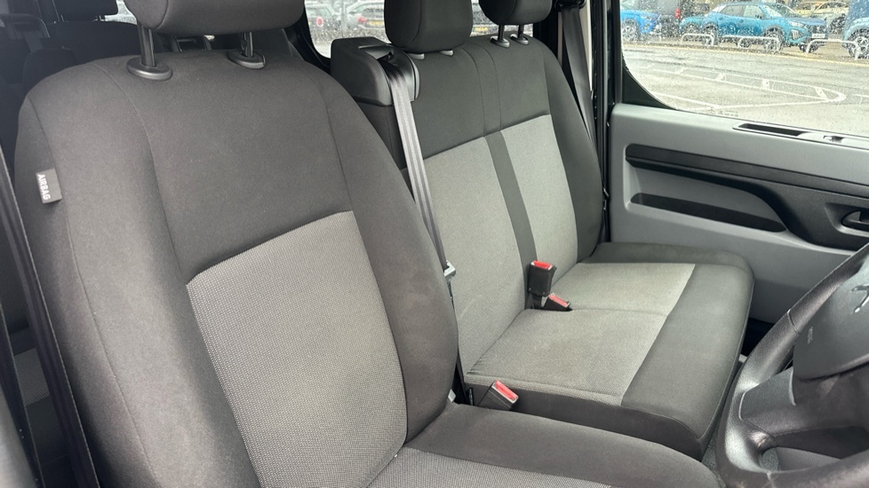 Citroen e-SpaceTourer Mpv Black #40