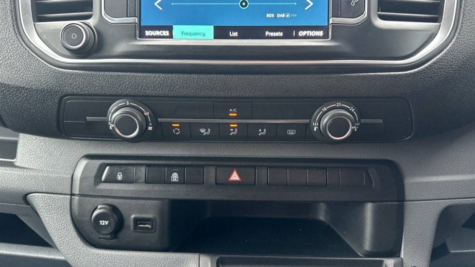 Citroen e-SpaceTourer Mpv Black #37