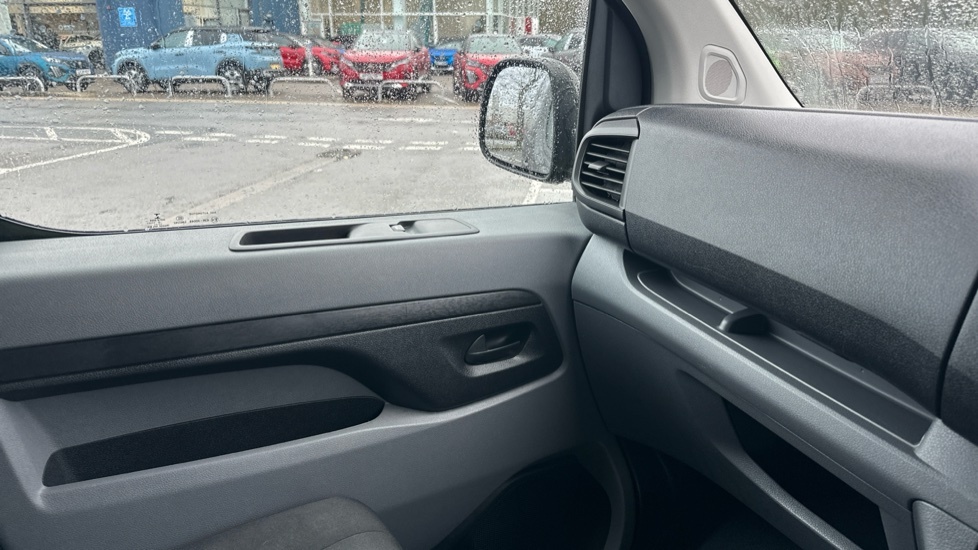 Citroen e-SpaceTourer Mpv Black #39
