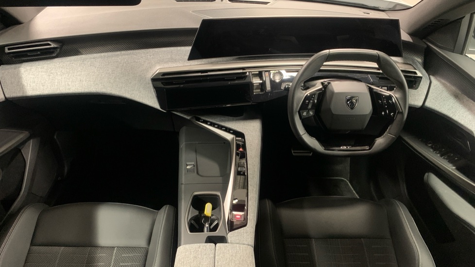 Peugeot 3008 73Kwh Gt Suv 210 Ps KS25LWK  #4