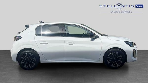 Peugeot 208 1.2 Puretech Allure Hatchback Eu  #2