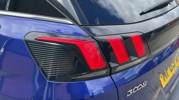 Peugeot 3008 1.2 Puretech Gt Line Premium Suv Eat Eu  #5