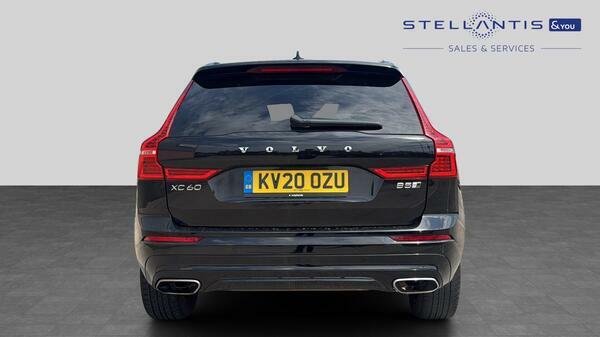 Volvo XC60 2.0 B5 Mhev R-design Suv Hybrid Aw KV20OZU #4