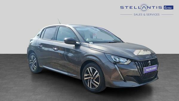 Peugeot 208 1.2 Puretech Allure Premium Hatchback 