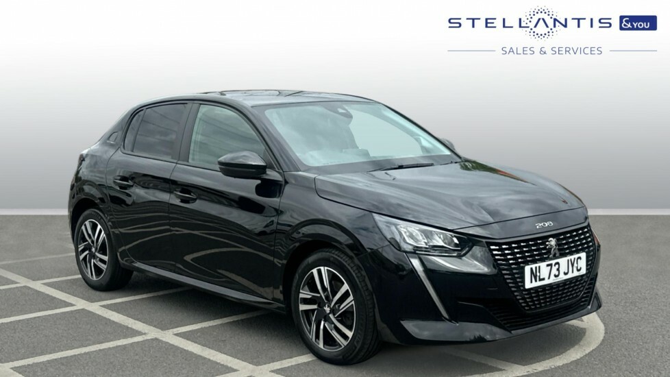 Peugeot 208 1.2 Puretech Active Premium Hatchback 
