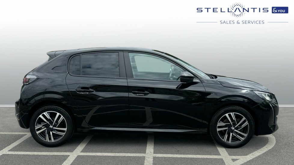 Peugeot 208 1.2 Puretech Active Premium Hatchback NL73JYC  #2