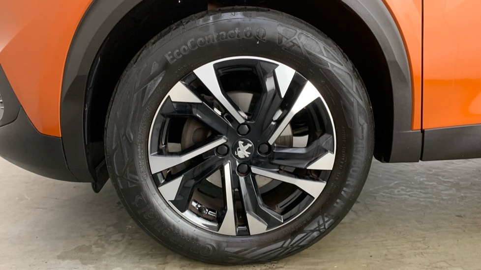 Peugeot 2008 1.2 Puretech Allure Premium Suv BP22VZE #6