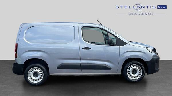 Peugeot Partner 1.5 Bluehdi 1000 Professional Standard Panel Van 5 CE74YSR  #2