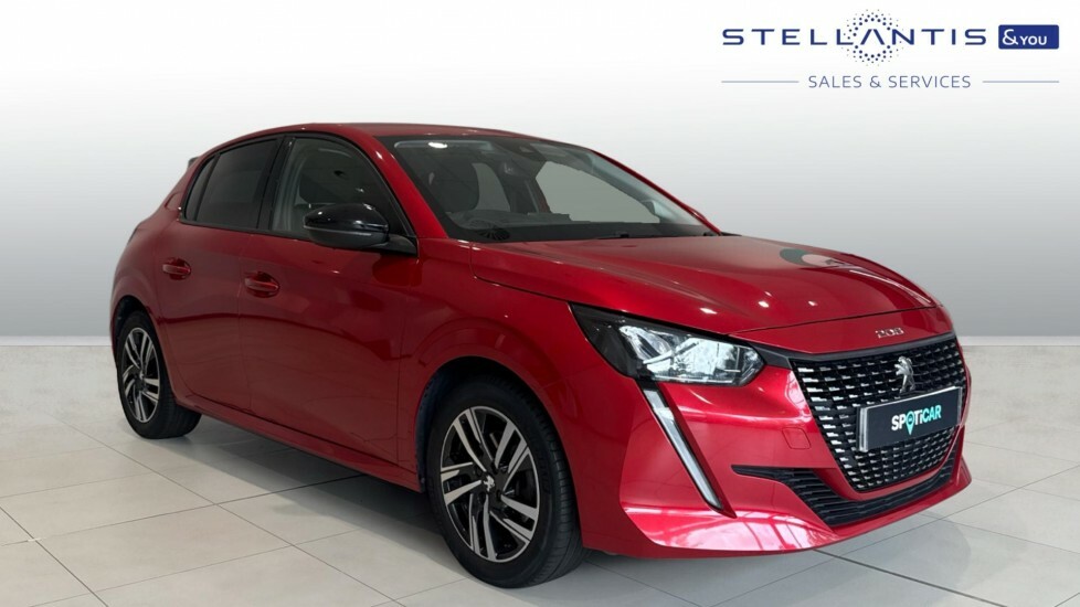 Peugeot 208 1.2 Puretech Allure Premium Hatchback E Red