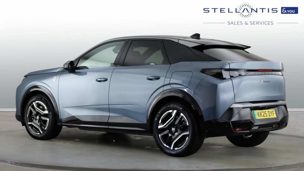 Peugeot 3008 73Kwh Gt Suv 210 Ps KK25DYF  #3