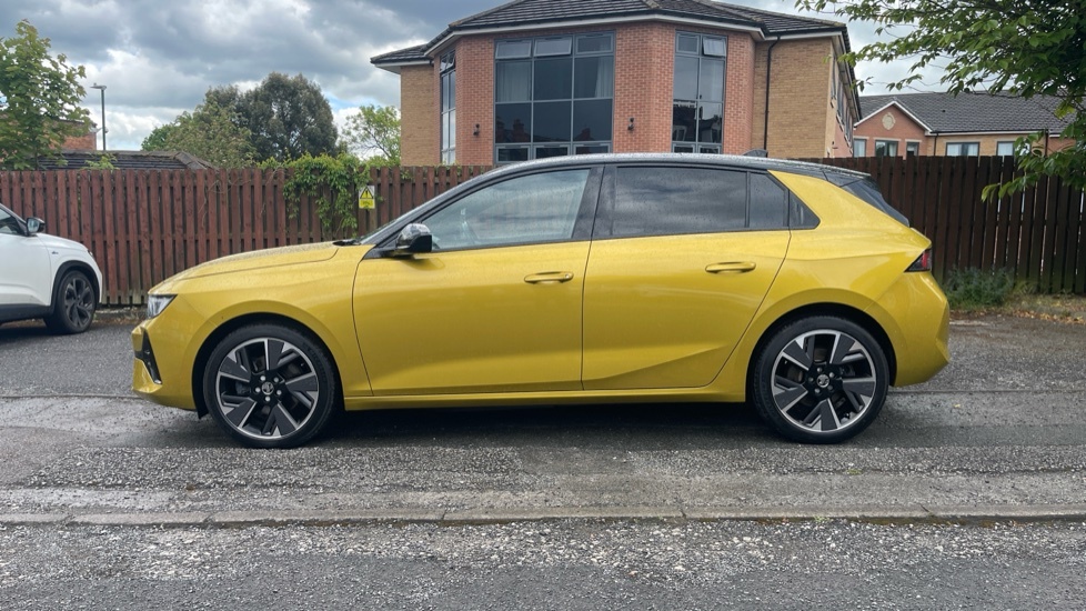 Vauxhall Astra 54Kwh Ultimate Hatchback 156 Ps CP24RWV #6