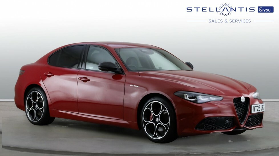 Alfa Romeo Giulia 2.0T Veloce Saloon Euro 6 Ss 2 