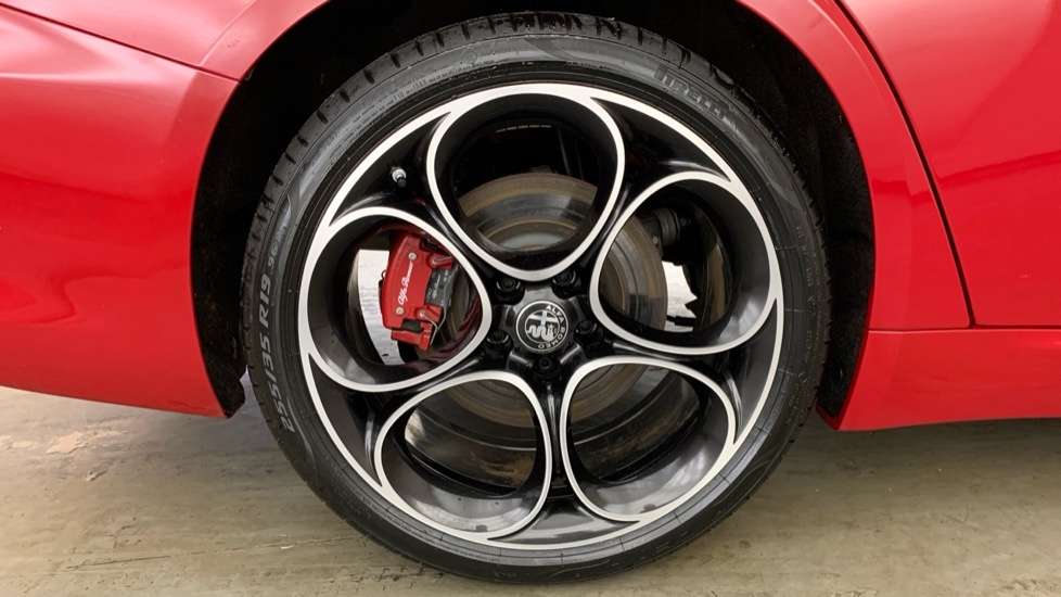 Alfa Romeo Giulia 2.0 Turbo Intensa Black #21