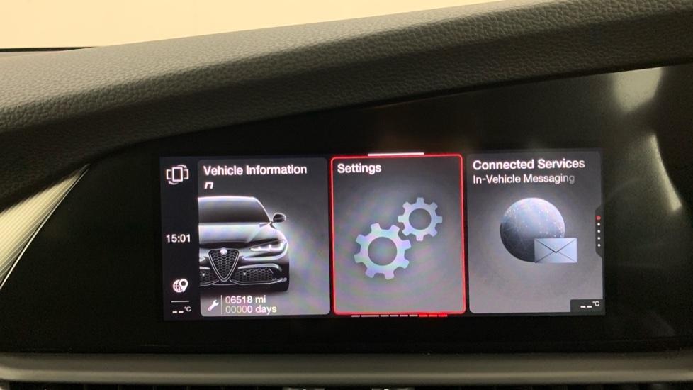 Alfa Romeo Giulia 2.0 Turbo Intensa Black #52