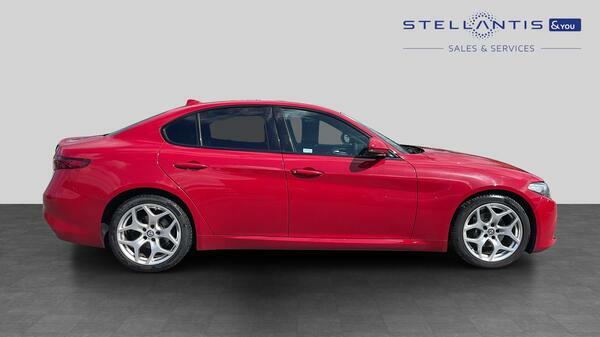 Alfa Romeo Giulia 2.2 Td Speciale Saloon Euro 6 Ss  #2
