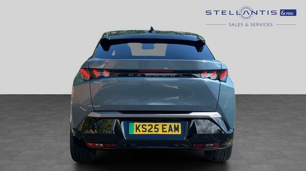 Peugeot 3008 73Kwh Gt Suv 210 Ps KS25EAM  #4