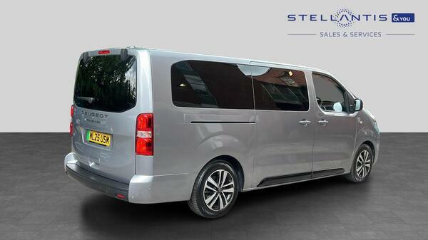 Peugeot e-Traveller 75Kwh Allure Long Mpv Lwb 8 Sea  #3