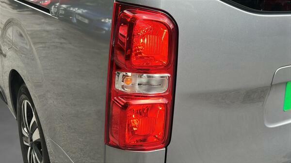 Peugeot e-Traveller 75Kwh Allure Long Mpv Lwb 8 Sea  #5